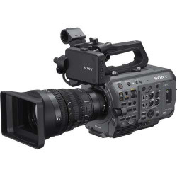 PXW-FX9VK KIT Sony Videocamera Sensore 6K CMOS Full-frame Exmor R + obiettivo FE PZ 28-135mm f / 4 G OSS