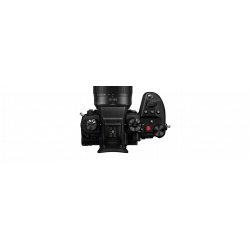 Panasonic GH6 con Lumix G Vario 12-60mm F3.5-5.6 ASPH