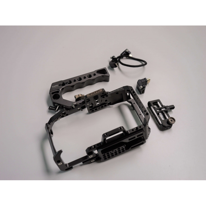 Camera Cage Tilta per Blackmagic BMPCC 4K Basic Kit TA-T01-B usato