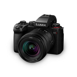 S5 Mark II fotocamera mirrorless Full-Frame DC-S5M2K, obiettivo Lumix 20-60mm