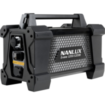 Nanlux Evoke 1200B luce led + Fresnel YK e flight case - wwwmancoit.inlavorazione.com