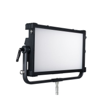 Nanlux - DYNO 650C pannello luce soft RGBWW + Case + Barndoors USATO